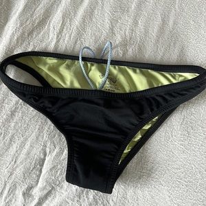 Jolyn bottoms size large